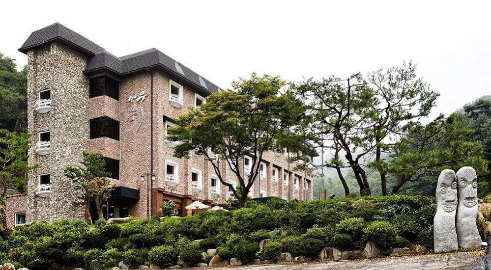 Unique Hotel Namoo Cheongju Bagian luar foto